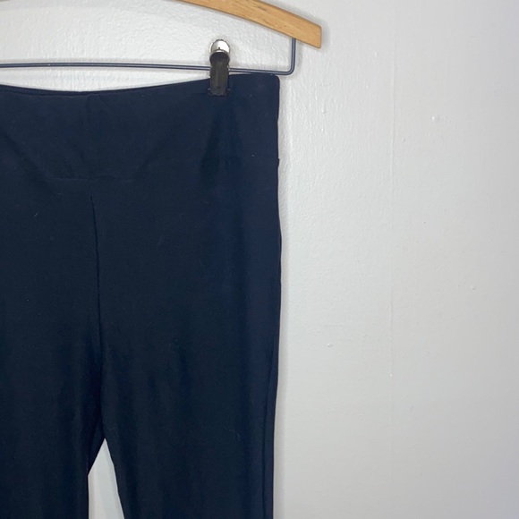 🦋Black Butter Flare leggings! - Picture 2 of 6